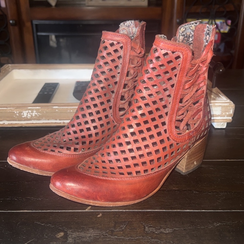 FREEBIRD Booties